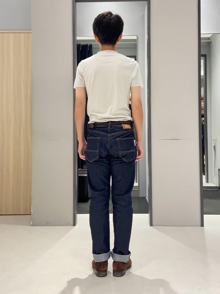 わいずみさんの「TAKEO KIKUCHI｜【モンスターストレッチ】日本製 ワンウォッシュ デニムパンツ」を使ったコーディネート