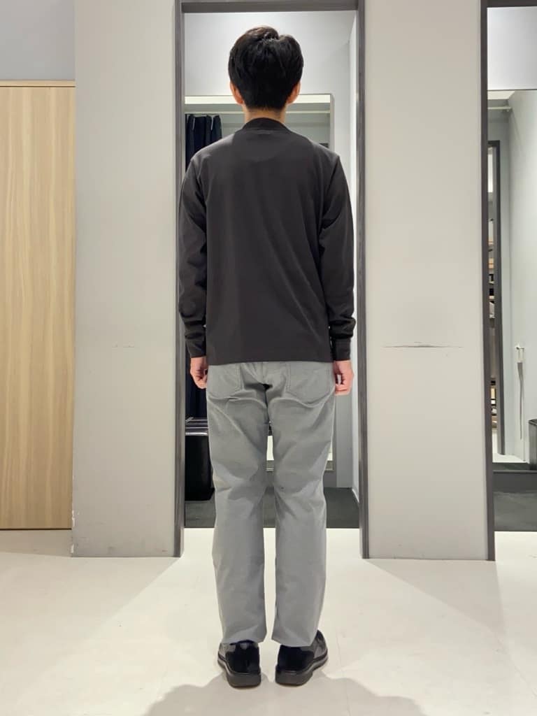 わいずみさんの「TAKEO KIKUCHI｜ハットモチーフ ジャカード ストライプ シャツ」を使ったコーディネート
