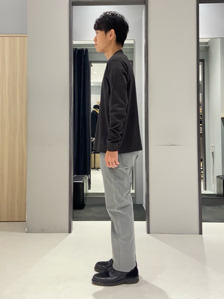 わいずみさんの「TAKEO KIKUCHI｜ハットモチーフ ジャカード ストライプ シャツ」を使ったコーディネート