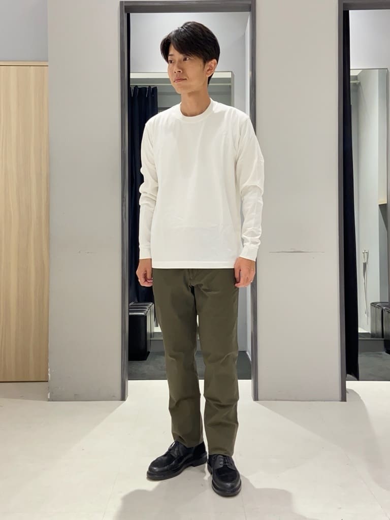 わいずみさんの「TAKEO KIKUCHI｜【全7サイズ&times;8色展開！】トップマルチヘリンボン パンツ」を使ったコーディネート