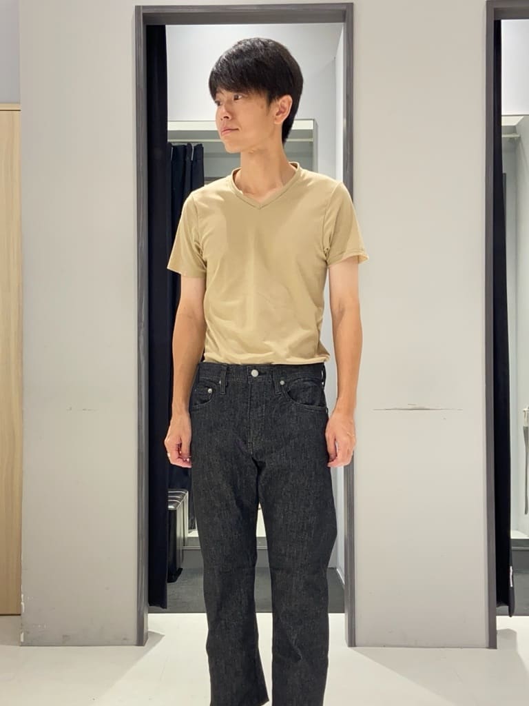 わいずみさんの「TAKEO KIKUCHI｜【モンスターストレッチ】日本製 ワンウォッシュ デニムパンツ」を使ったコーディネート