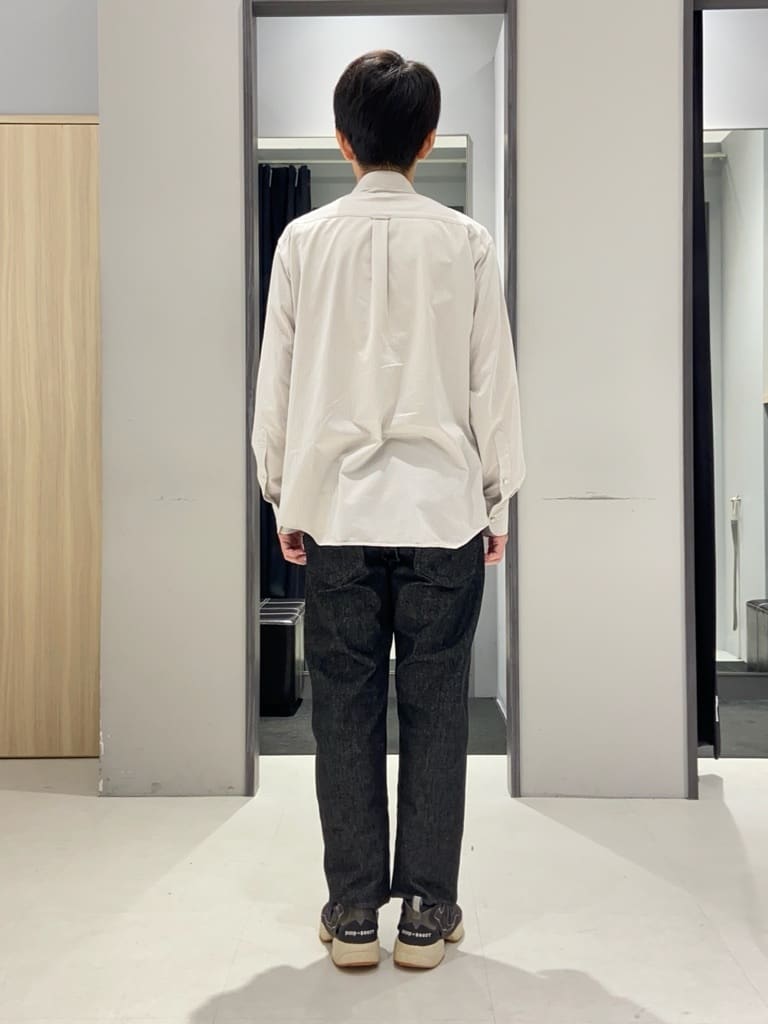 わいずみさんの「TAKEO KIKUCHI｜【モンスターストレッチ】日本製 ワンウォッシュ デニムパンツ」を使ったコーディネート