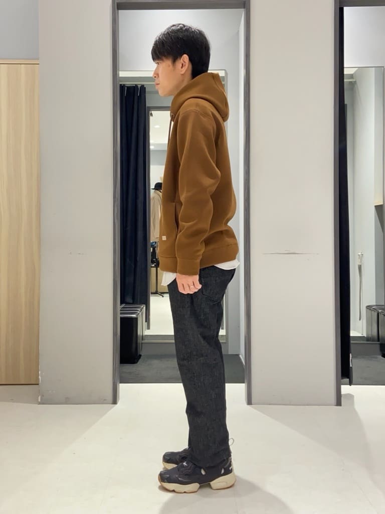 わいずみさんの「TAKEO KIKUCHI｜【モンスターストレッチ】日本製 ワンウォッシュ デニムパンツ」を使ったコーディネート