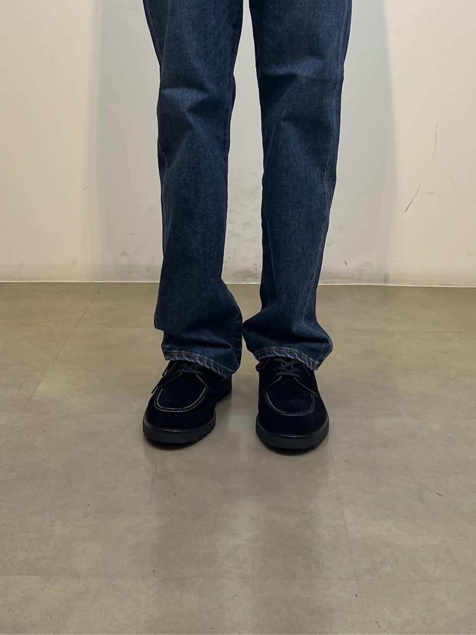Neoさんの「TAKEO KIKUCHI｜【モンスターストレッチ】日本製 ウォッシュド デニムパンツ」を使ったコーディネート