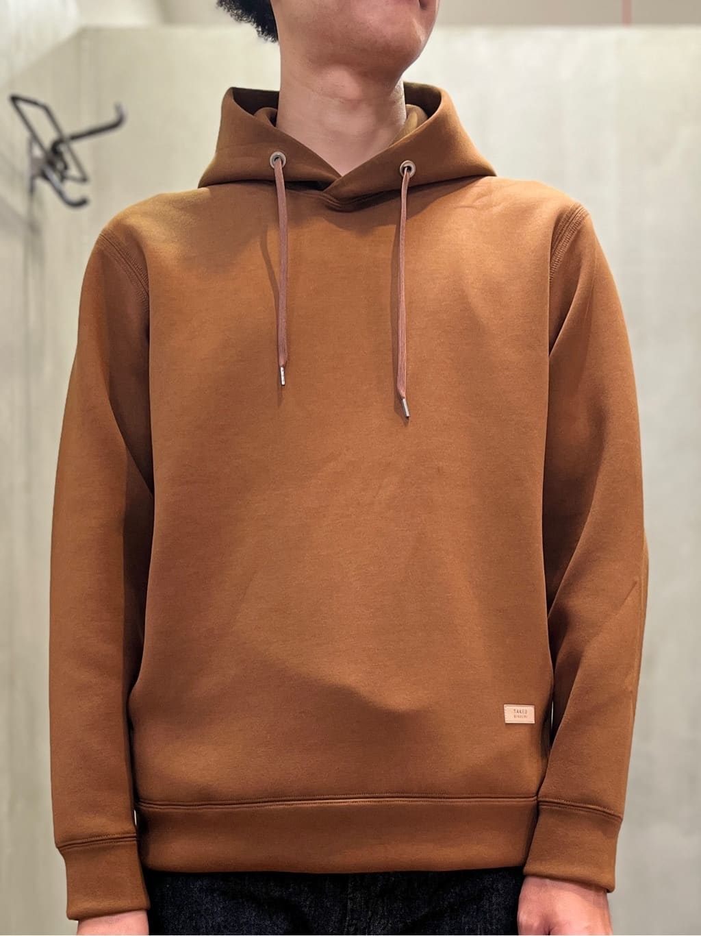 mutoさんの「TAKEO KIKUCHI｜【モンスターストレッチ】日本製 ワンウォッシュ デニムパンツ」を使ったコーディネート