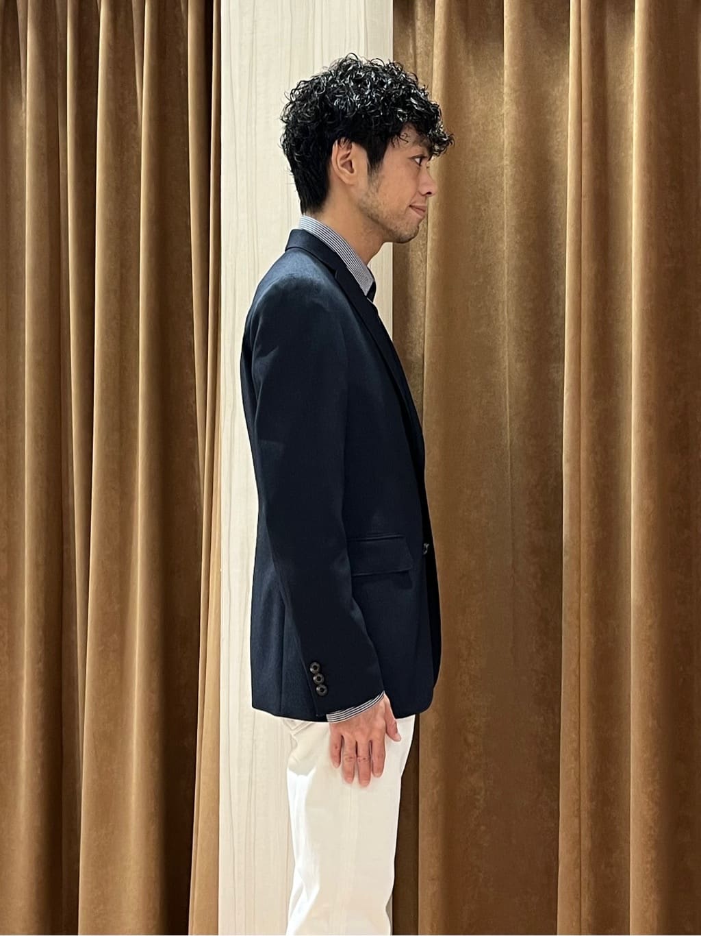 URAさんの「TAKEO KIKUCHI｜【Sサイズ～】ストレッチ デニム パンツ」を使ったコーディネート
