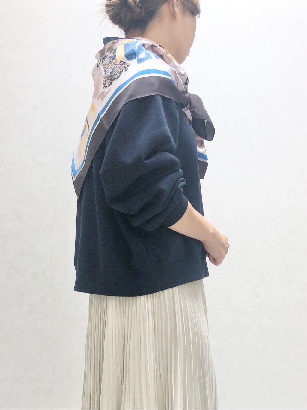 sayuさんの「UNTITLED｜【古畑星夏さん着用】トルソープリントスカーフ」を使ったコーディネート