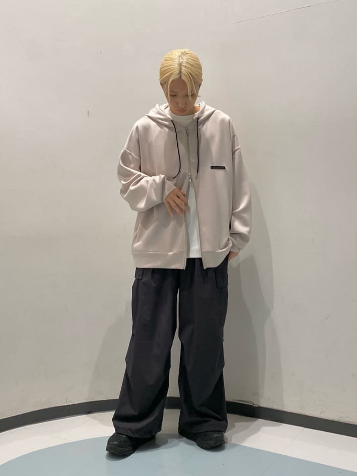 mikite.さんの「tk.TAKEO KIKUCHI｜ツインバー プレート ネックレス」を使ったコーディネート