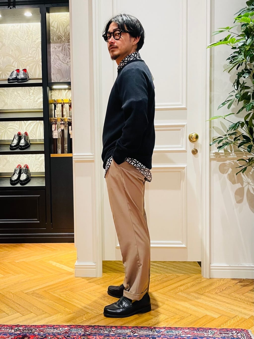 鶴田大士さんの「DRESSTERIOR｜【撥水加工/Safari5月号掲載】ローファー」を使ったコーディネート