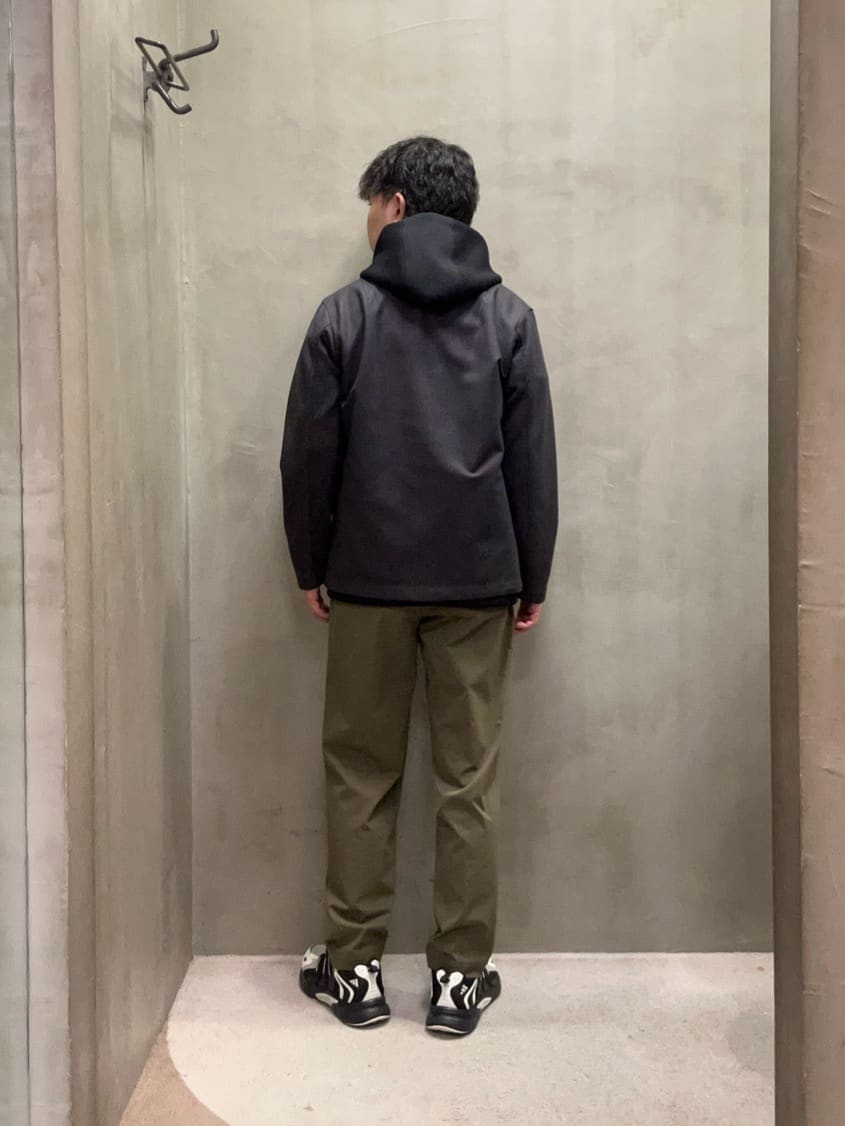 コウノ モトヤさんの「TAKEO KIKUCHI｜【DOWN FABRIC】ダウンファブリック スタンドカラーブルゾン」を使ったコーディネート