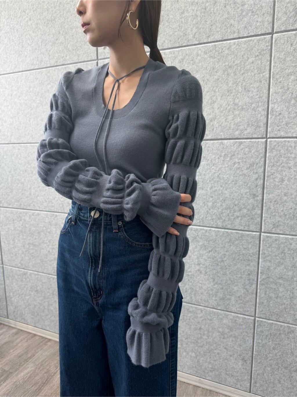 designer yukaさんの「CODE A｜gathered sleeves knit」を使ったコーディネート