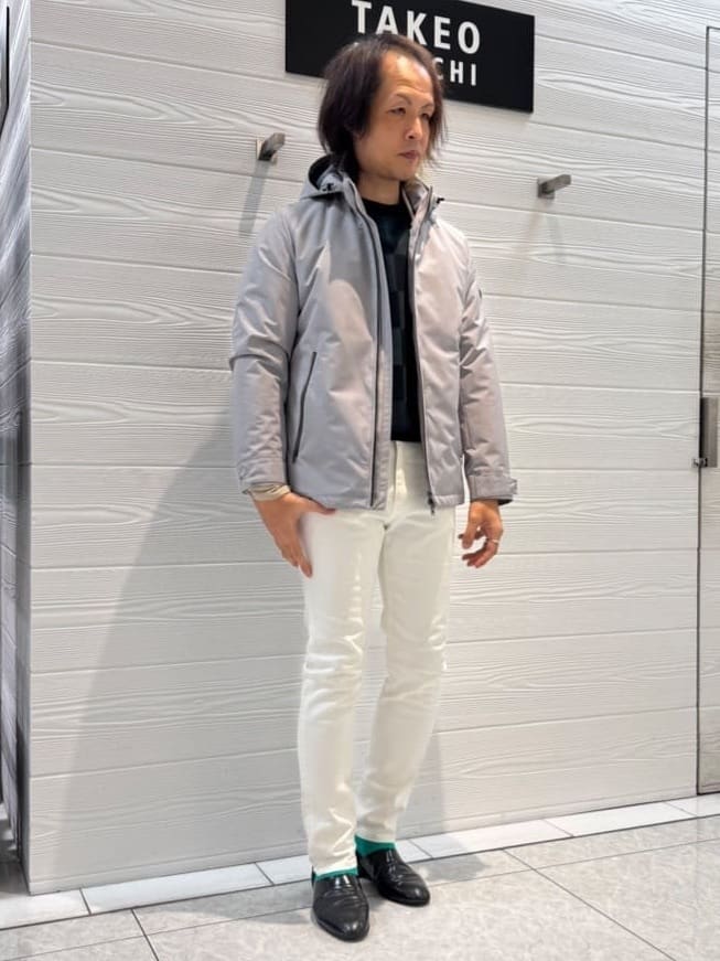 井出恭輔さんの「TAKEO KIKUCHI｜【Sサイズ～】ストレッチ デニム パンツ」を使ったコーディネート