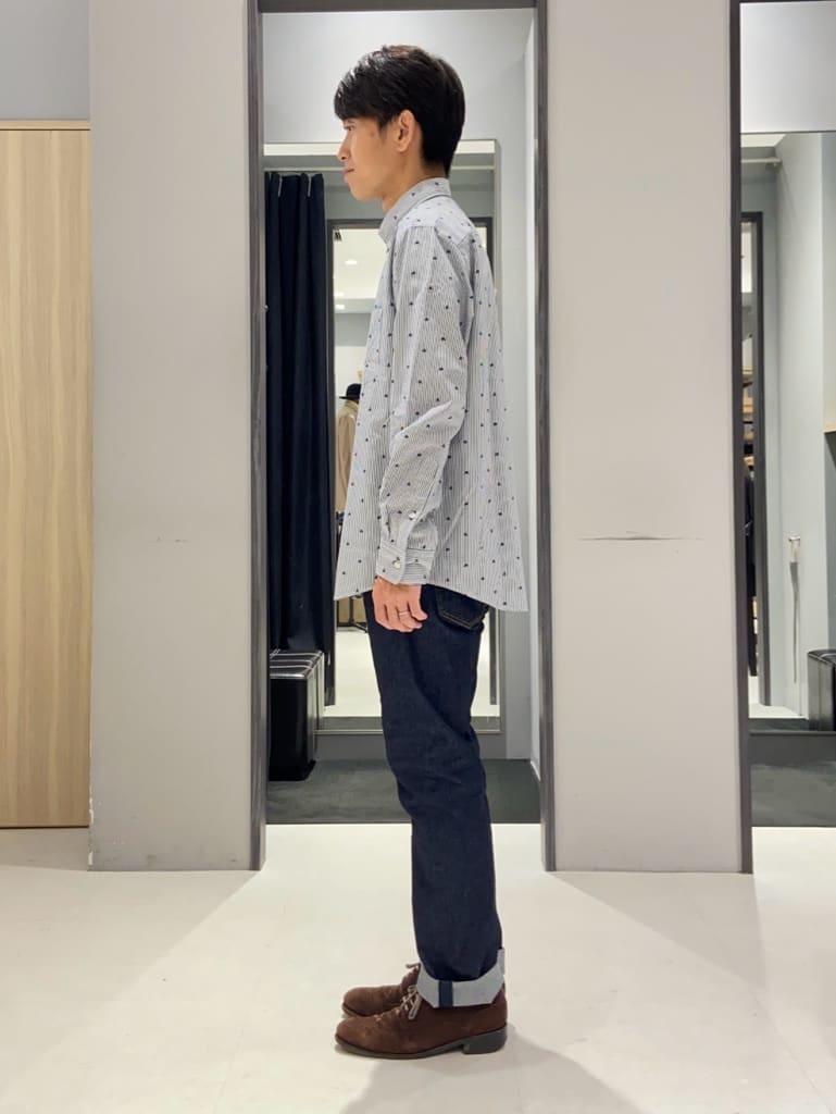 わいずみさんの「TAKEO KIKUCHI｜ハットモチーフ ジャカード ストライプ シャツ」を使ったコーディネート