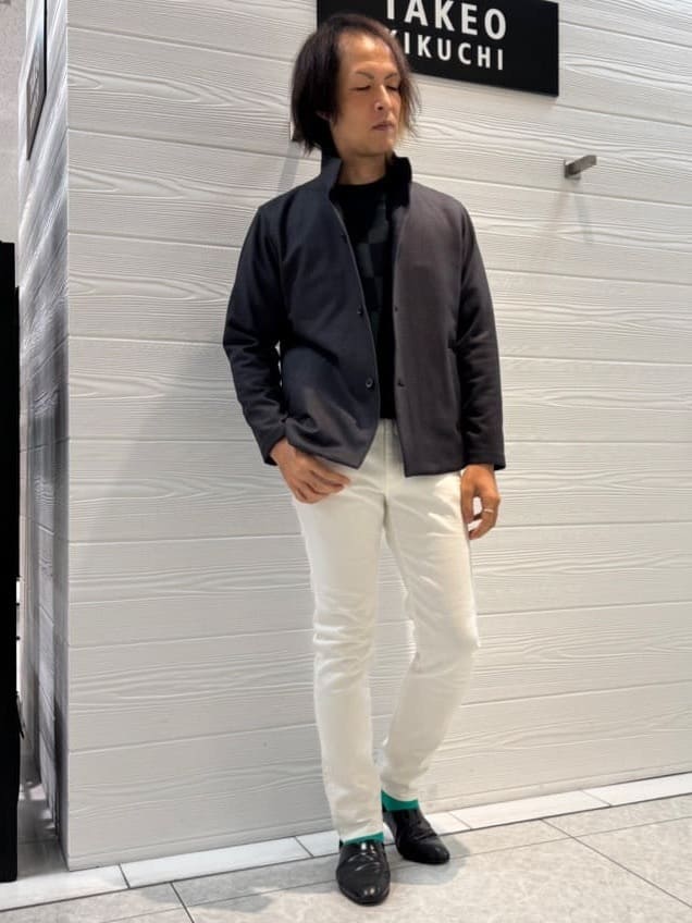 井出恭輔さんの「TAKEO KIKUCHI｜【DOWN FABRIC】ダウンファブリック スタンドカラーブルゾン」を使ったコーディネート