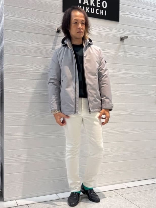 井出恭輔さんの「TAKEO KIKUCHI｜【Sサイズ～】ストレッチ デニム パンツ」を使ったコーディネート