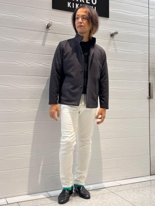 井出恭輔さんの「TAKEO KIKUCHI｜【DOWN FABRIC】ダウンファブリック スタンドカラーブルゾン」を使ったコーディネート
