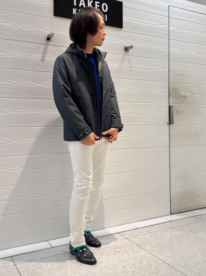 井出恭輔さんの「TAKEO KIKUCHI｜【Sサイズ～】ストレッチ デニム パンツ」を使ったコーディネート