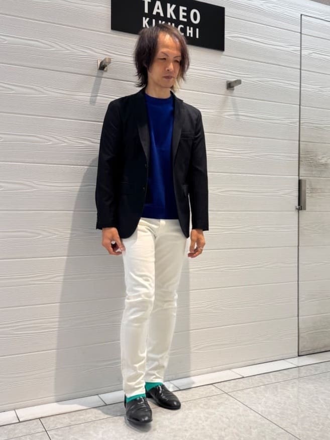 井出恭輔さんの「TAKEO KIKUCHI｜【Sサイズ～】ストレッチ デニム パンツ」を使ったコーディネート