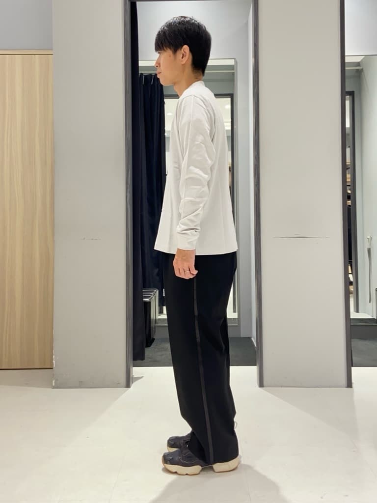 わいずみさんの「TAKEO KIKUCHI｜【GUNZE&times;TAKEO KIKUCHI】メンズインナー「ステルス(R)」」を使ったコーディネート