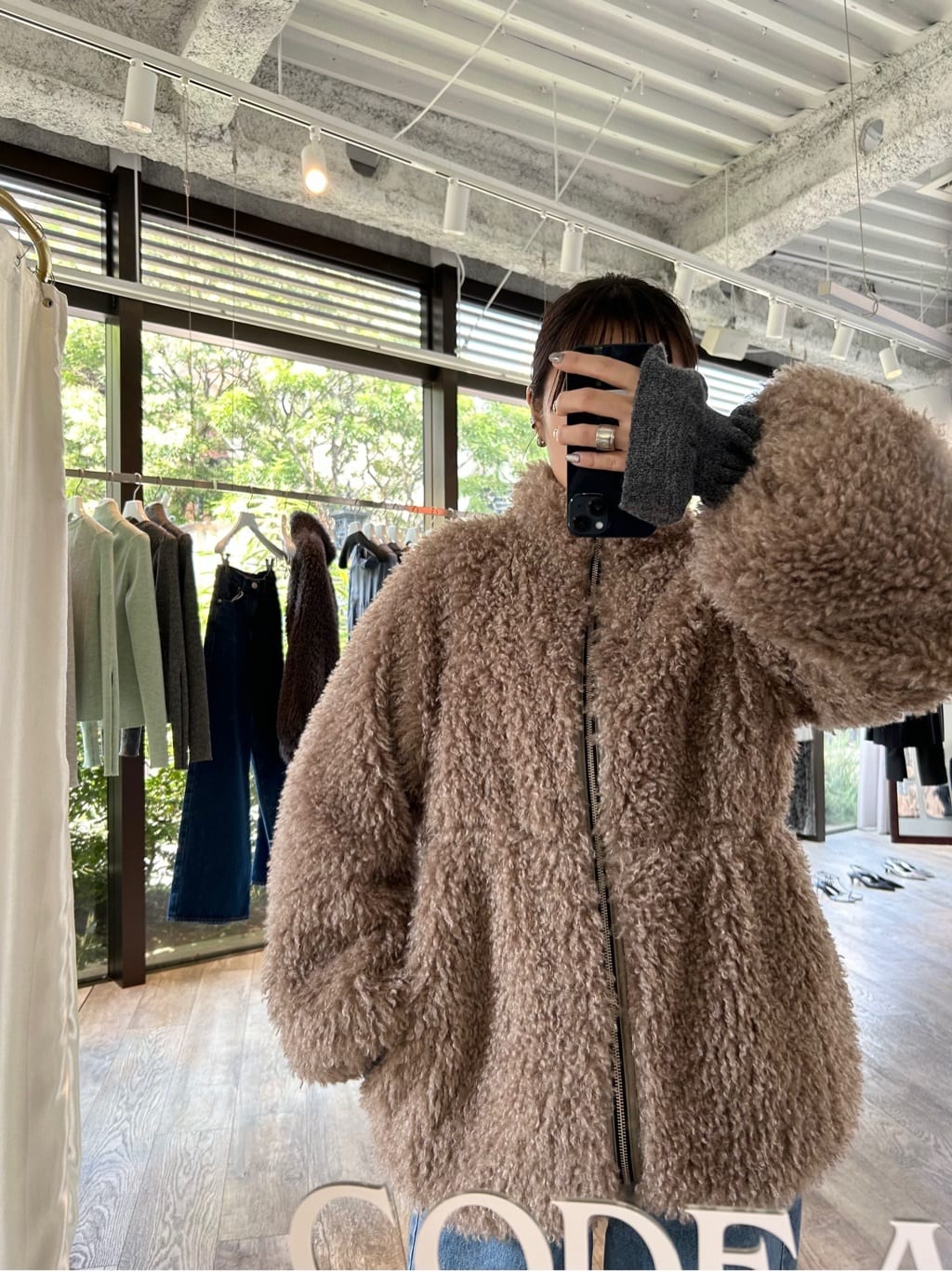 harunaさんの「CODE A｜gathered sleeves knit」を使ったコーディネート