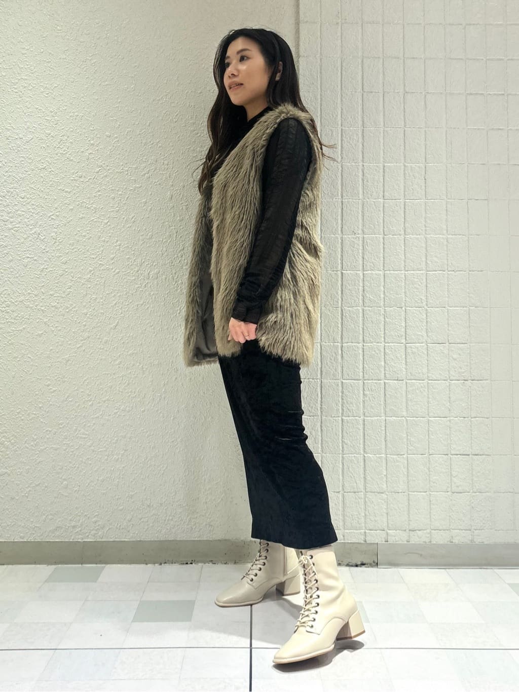 Akiさんの「ESPERANZA｜レースアップミドルヒールブーツ」を使ったコーディネート