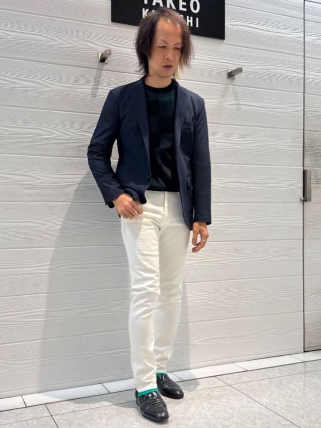 井出恭輔さんの「TAKEO KIKUCHI｜【Sサイズ～】ストレッチ デニム パンツ」を使ったコーディネート