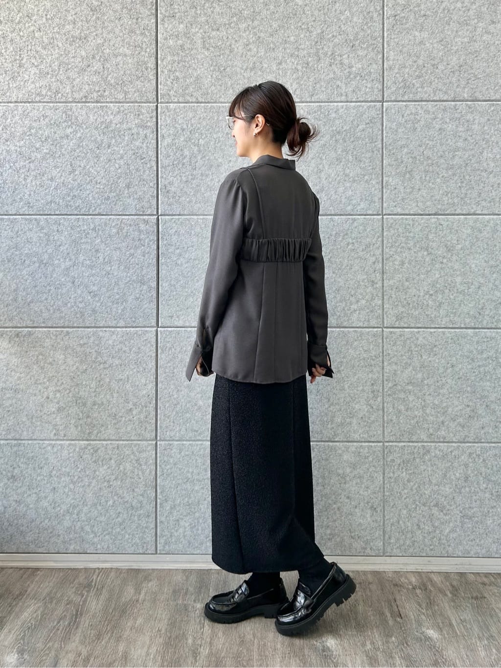 harunaさんの「CODE A｜lame skirt」を使ったコーディネート