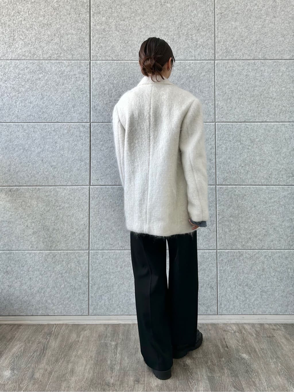 harunaさんの「CODE A｜shaggy jacket coat」を使ったコーディネート