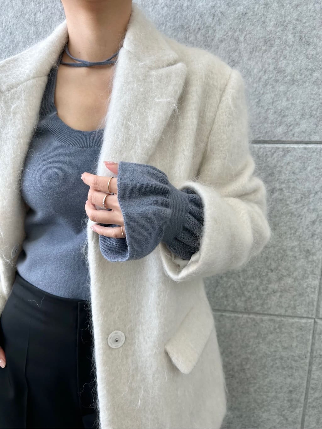 harunaさんの「CODE A｜shaggy jacket coat」を使ったコーディネート