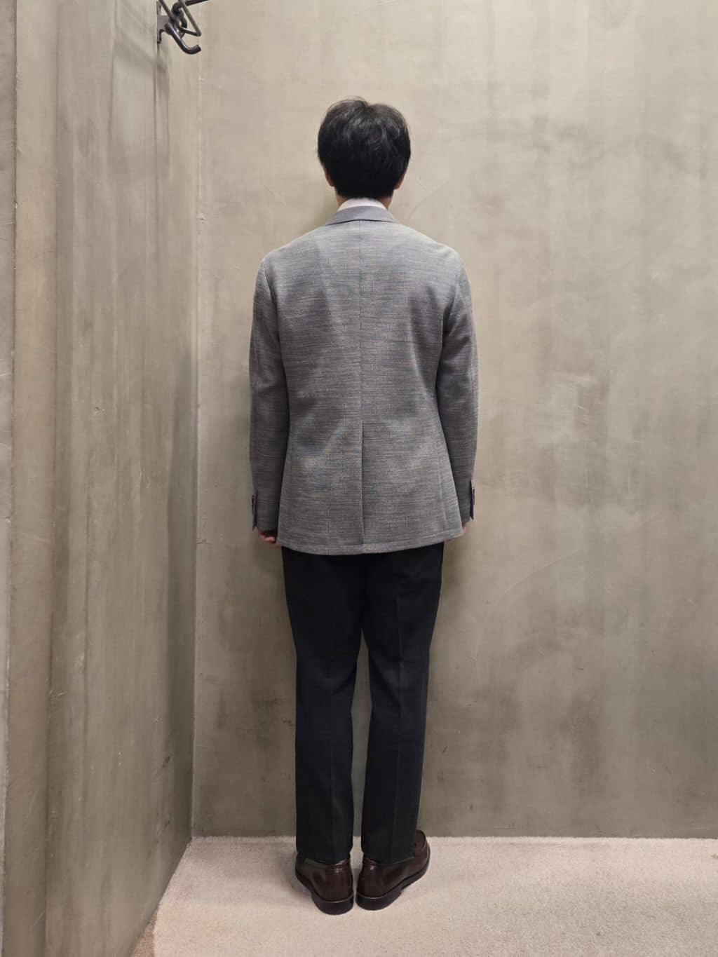 白木駆さんの「TAKEO KIKUCHI｜【Made in JAPAN】番千鳥ウィンドペン柄 ネクタイ」を使ったコーディネート