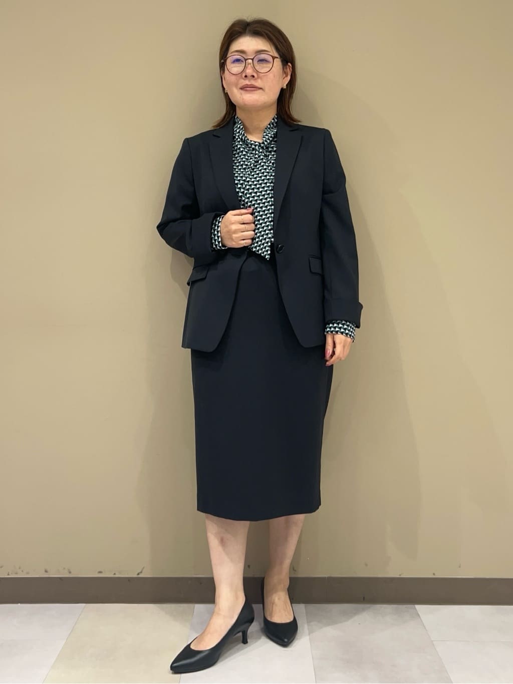 fukuさんの「UNTITLED｜【洗える通勤スーツ】レジェールギャバ ストレッチテーラードジャケット」を使ったコーディネート