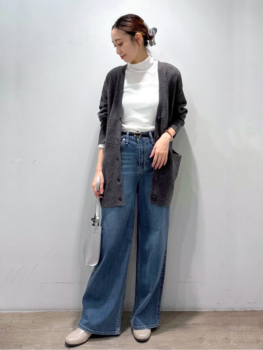 ぶまりんさんの「OPAQUE.CLIP｜ノンホール細ベルト」を使ったコーディネート