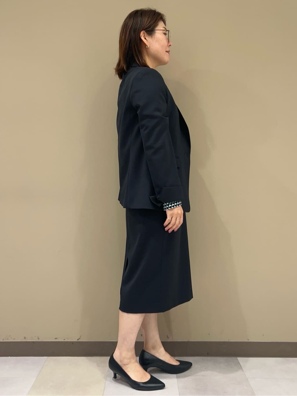fukuさんの「UNTITLED｜【洗える通勤スーツ】レジェールギャバ ストレッチテーラードジャケット」を使ったコーディネート