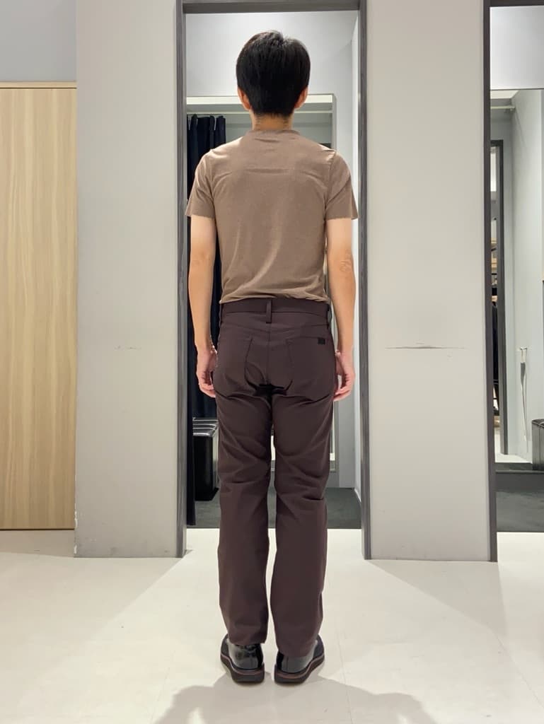 わいずみさんの「TAKEO KIKUCHI｜ハットモチーフ ジャカード ストライプ シャツ」を使ったコーディネート