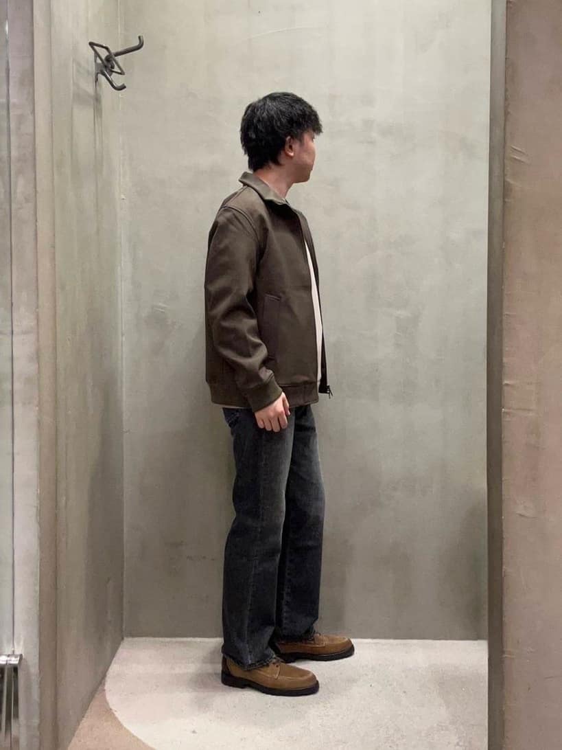 コウノ モトヤさんの「TAKEO KIKUCHI｜【モンスターストレッチ】日本製 ウォッシュド デニムパンツ」を使ったコーディネート