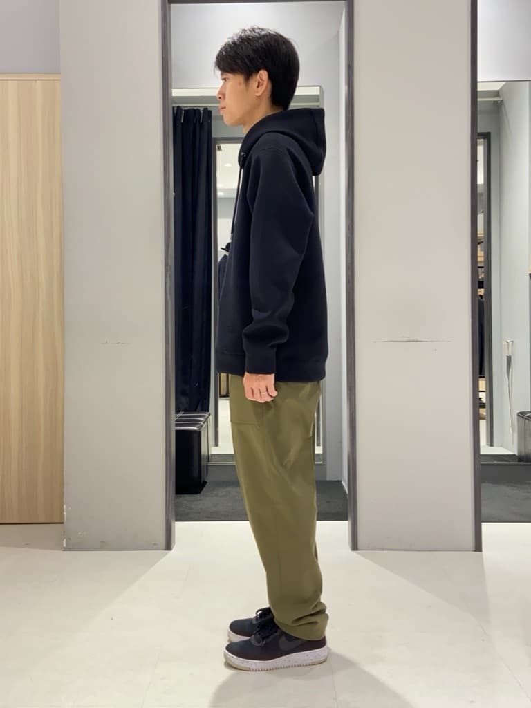 わいずみさんの「TAKEO KIKUCHI｜【多機能・軽量】シャドーライン リュック」を使ったコーディネート
