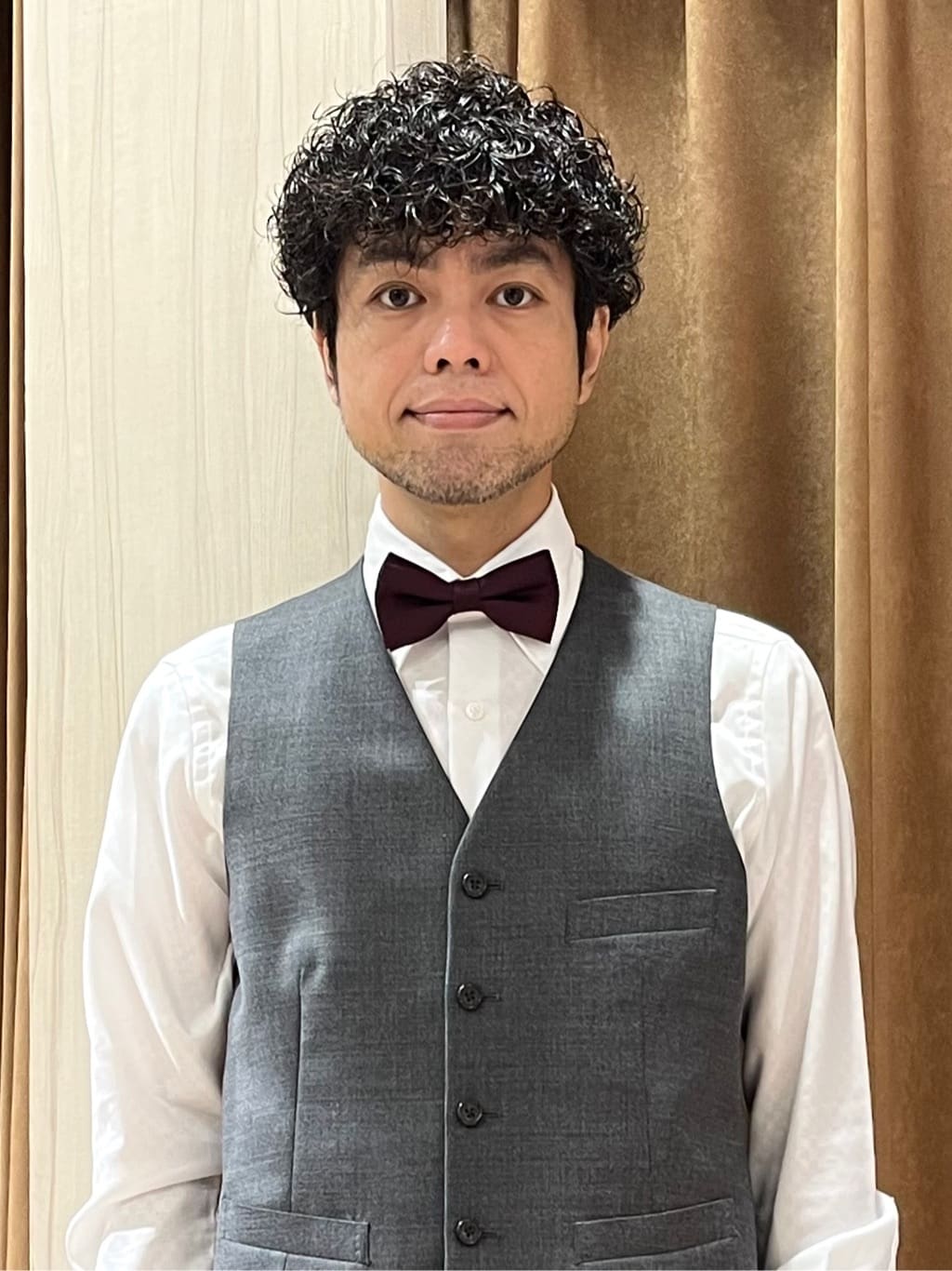 URAさんの「TAKEO KIKUCHI｜【Three by Three】シャイニーシャークピンヘッド スーツ/3ピース対応可」を使ったコーディネート