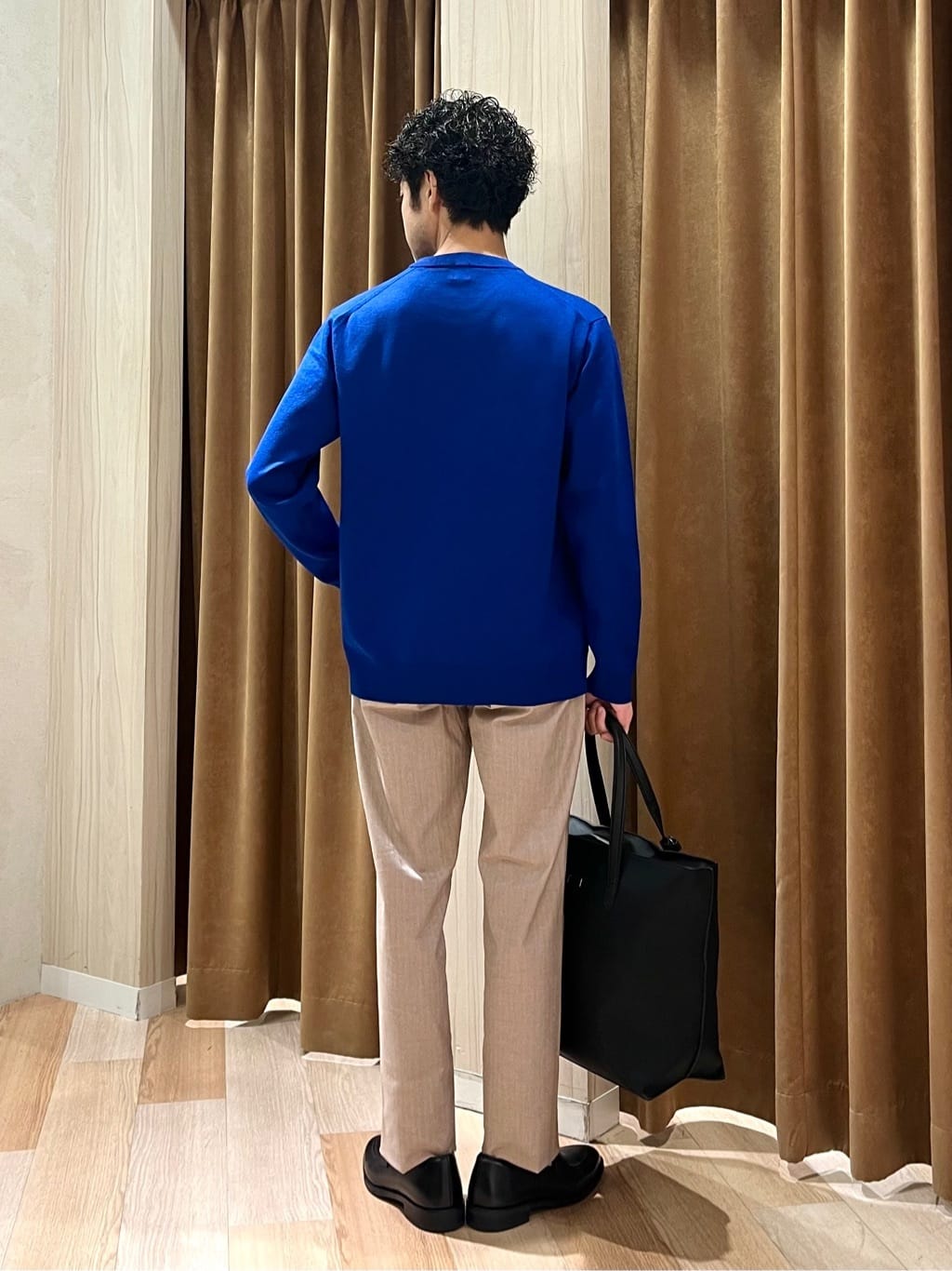 URAさんの「TAKEO KIKUCHI｜【Made in JAPAN】播州織 ヘリンボン ストレート パンツ」を使ったコーディネート