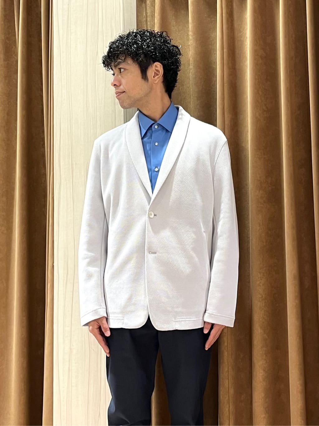 URAさんの「TAKEO KIKUCHI｜【全7サイズ&times;8色展開！】トップマルチヘリンボン パンツ」を使ったコーディネート