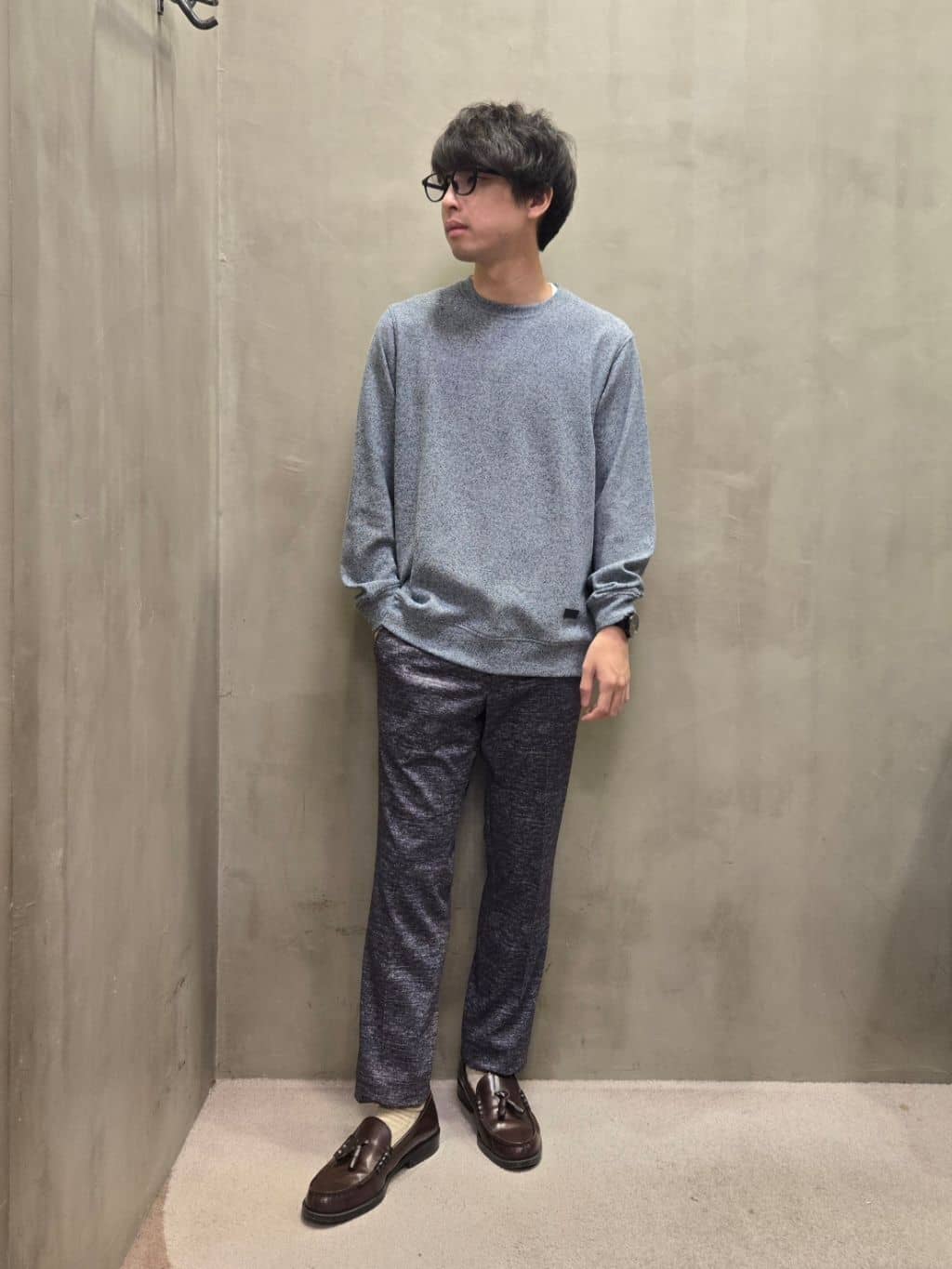 白木駆さんの「TAKEO KIKUCHI｜【ONOFF対応】TRダブルニット ストレッチパンツ」を使ったコーディネート