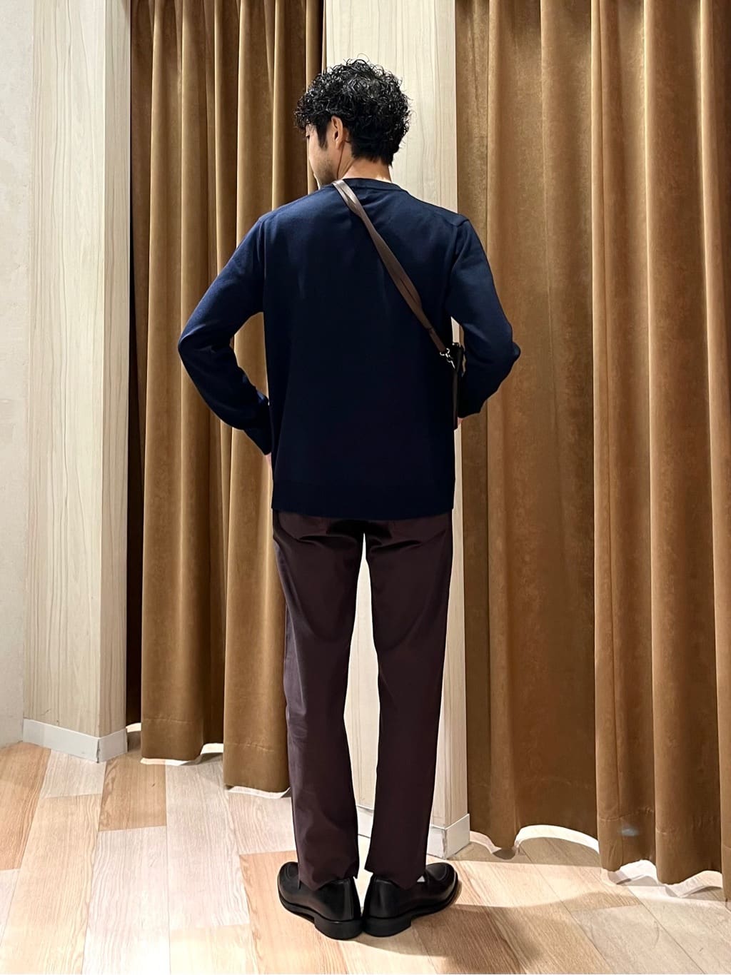 URAさんの「TAKEO KIKUCHI｜【Made in JAPAN】播州織 ストレッチ パンツ」を使ったコーディネート