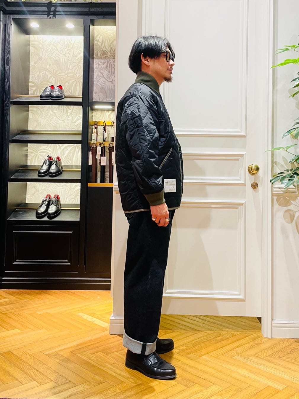 鶴田大士さんの「DRESSTERIOR｜【撥水加工/Safari5月号掲載】ローファー」を使ったコーディネート