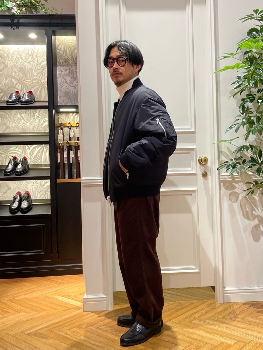 鶴田大士さんの「DRESSTERIOR｜【撥水加工/Safari5月号掲載】ローファー」を使ったコーディネート