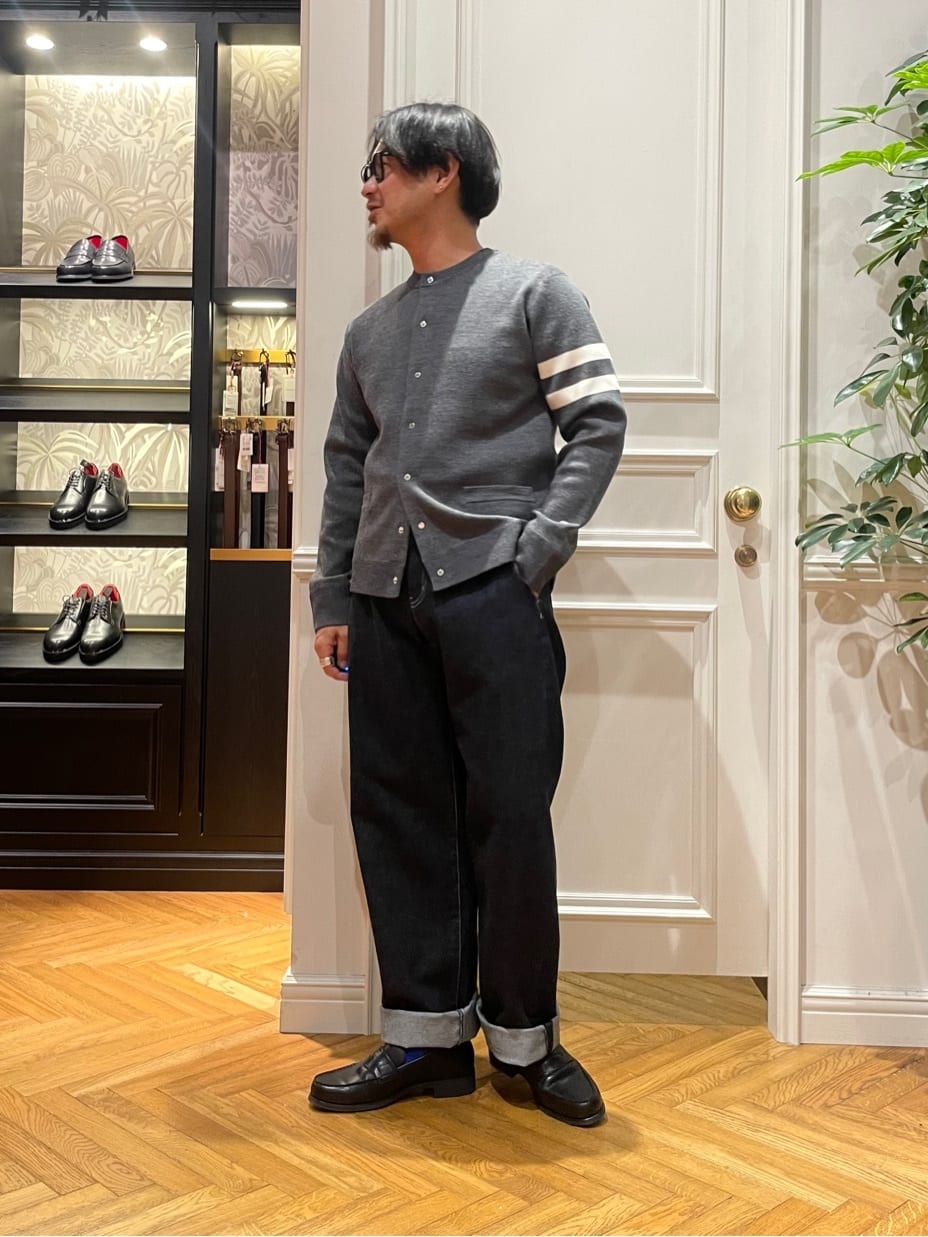 鶴田大士さんの「DRESSTERIOR｜【撥水加工/Safari5月号掲載】ローファー」を使ったコーディネート