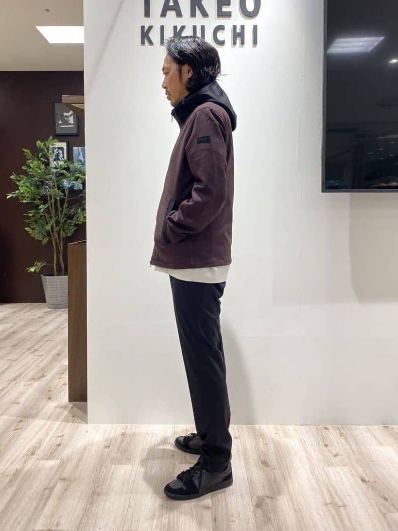 Mr.kさんの「TAKEO KIKUCHI｜【ONOFF対応】TRダブルニット ストレッチパンツ」を使ったコーディネート