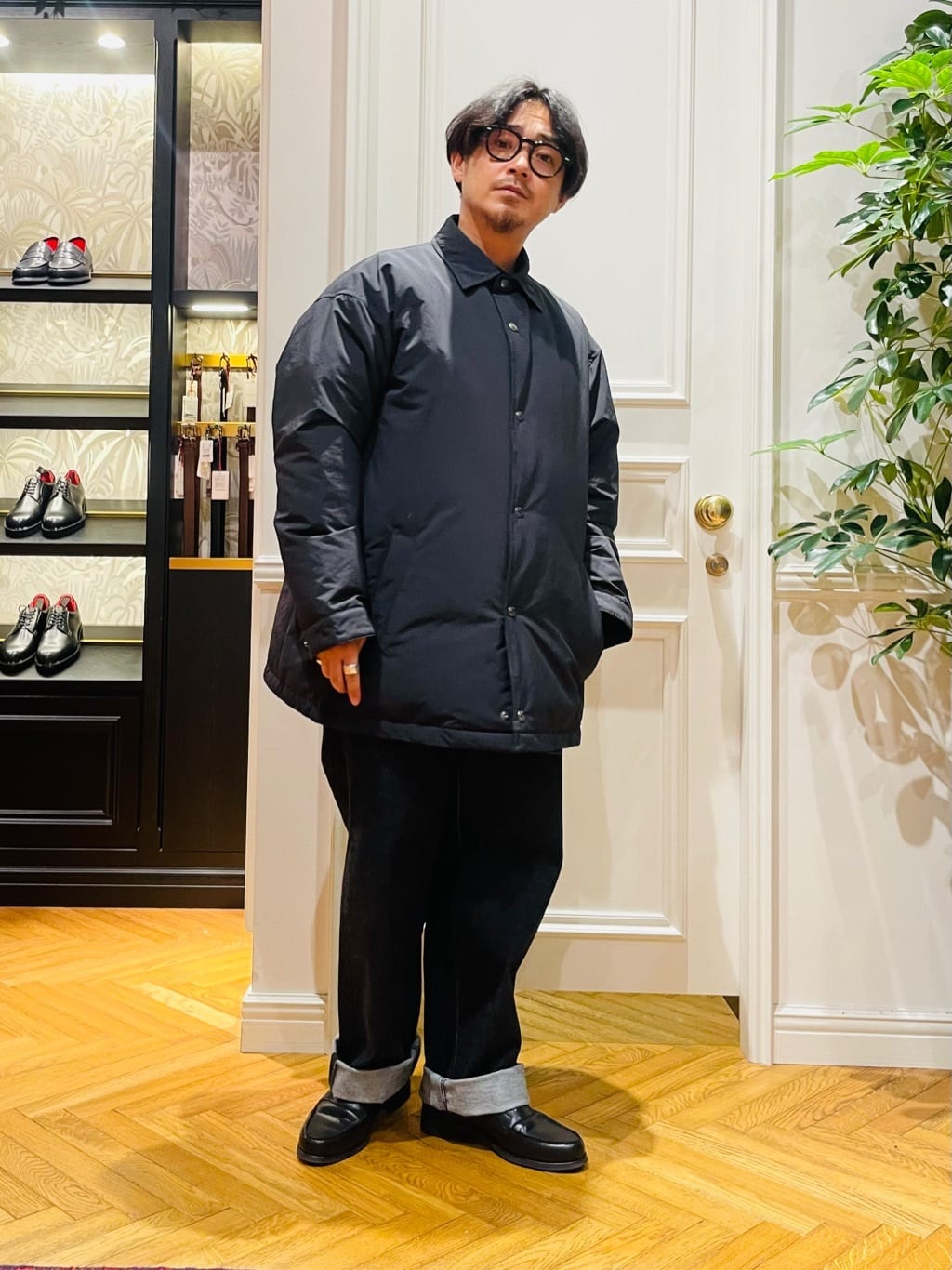 鶴田大士さんの「DRESSTERIOR｜【撥水加工/Safari5月号掲載】ローファー」を使ったコーディネート
