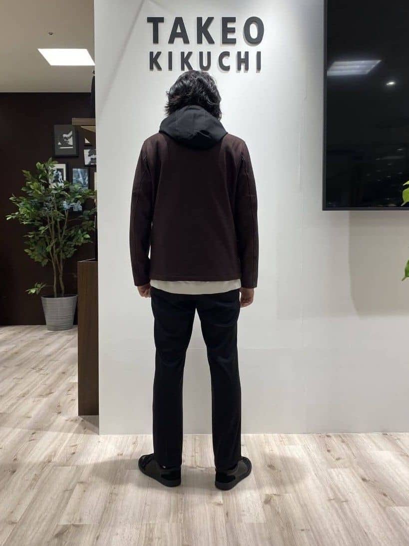 Mr.kさんの「TAKEO KIKUCHI｜【ONOFF対応】TRダブルニット ストレッチパンツ」を使ったコーディネート