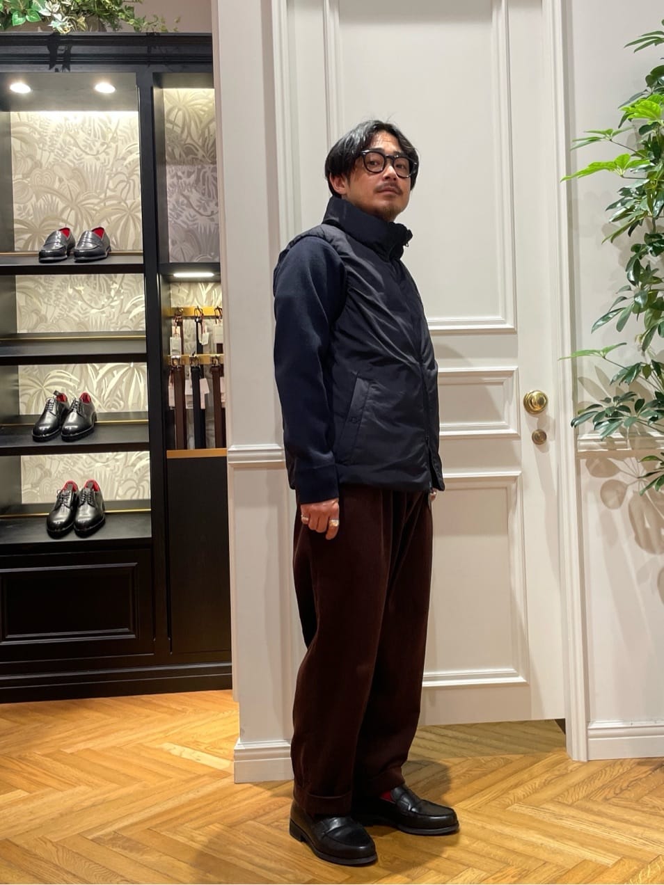 鶴田大士さんの「DRESSTERIOR｜【撥水加工/Safari5月号掲載】ローファー」を使ったコーディネート
