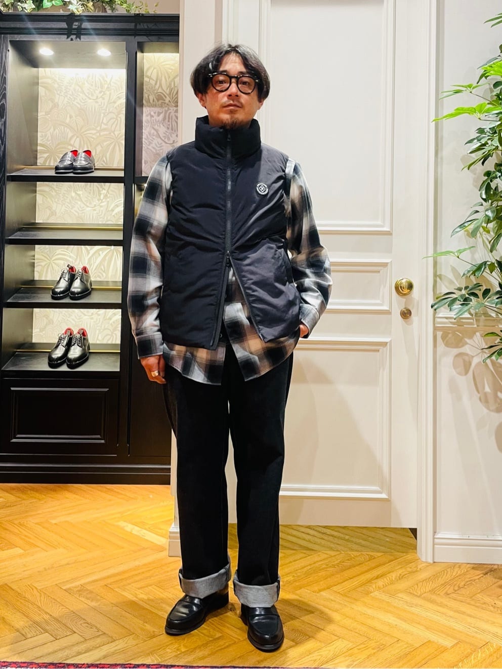 鶴田大士さんの「DRESSTERIOR｜【撥水加工/Safari5月号掲載】ローファー」を使ったコーディネート