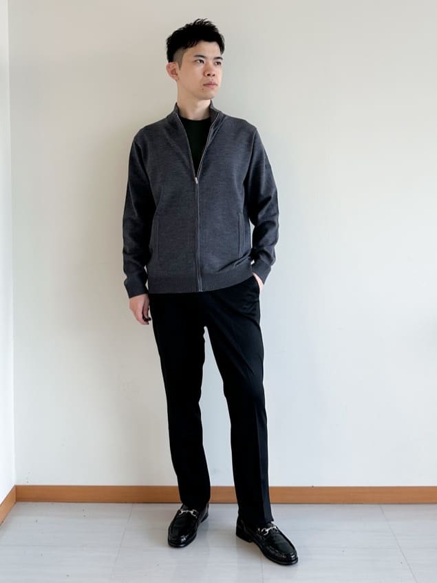 イッシーさんの「TAKEO KIKUCHI｜【ONOFF対応】TRダブルニット ストレッチパンツ」を使ったコーディネート